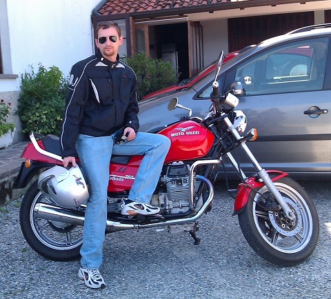 Moto Guzzi Strada 750
